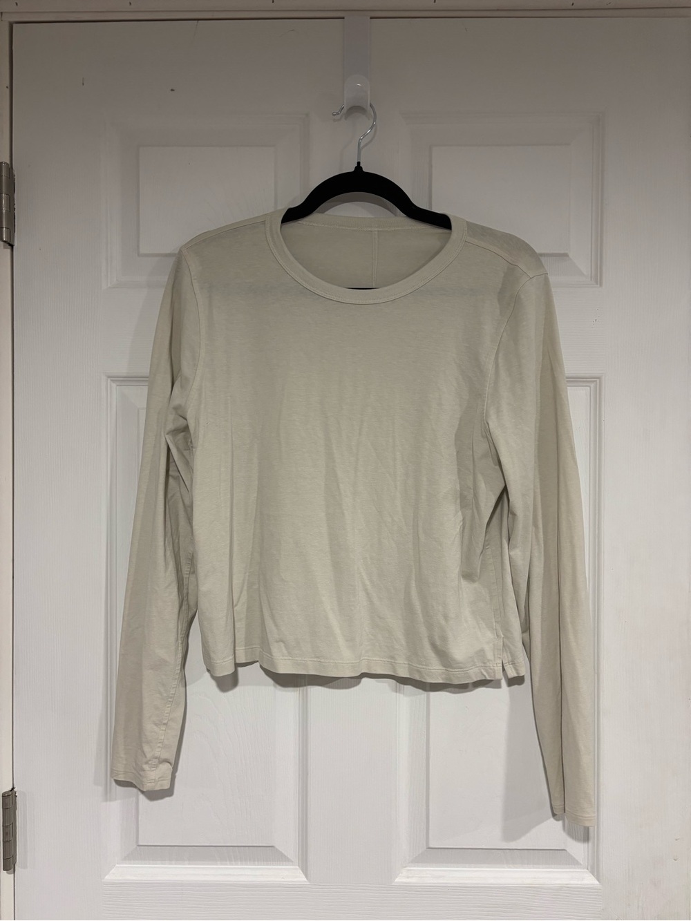lululemon athletica Lightweight Long-Sleeve Crewneck Top - Cream